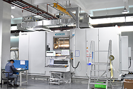 科雅鍍膜生產(chǎn)車間