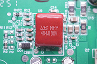 無(wú)線(xiàn)充諧振電容0.4μF 100V用于今翔65W氮化鎵桌面磁吸充電器
